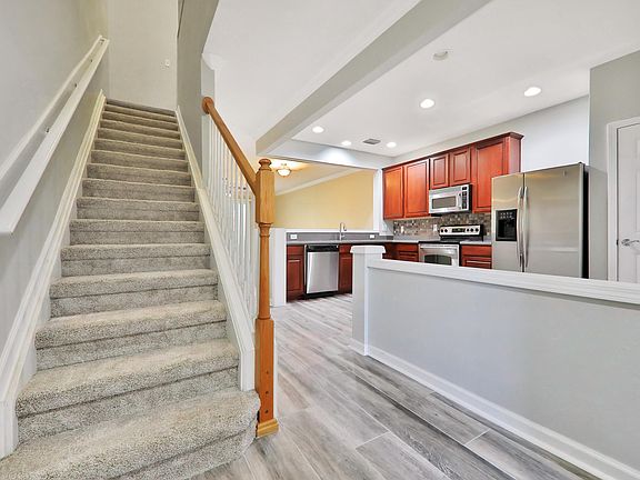 3rd image of 11261 Campfield Cir