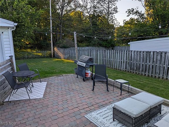 4th image of 1146 Iroquois Ave