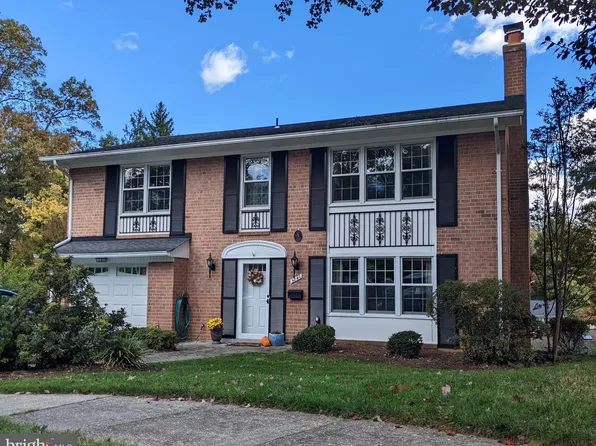 3840 26th St N, Arlington, VA 22207