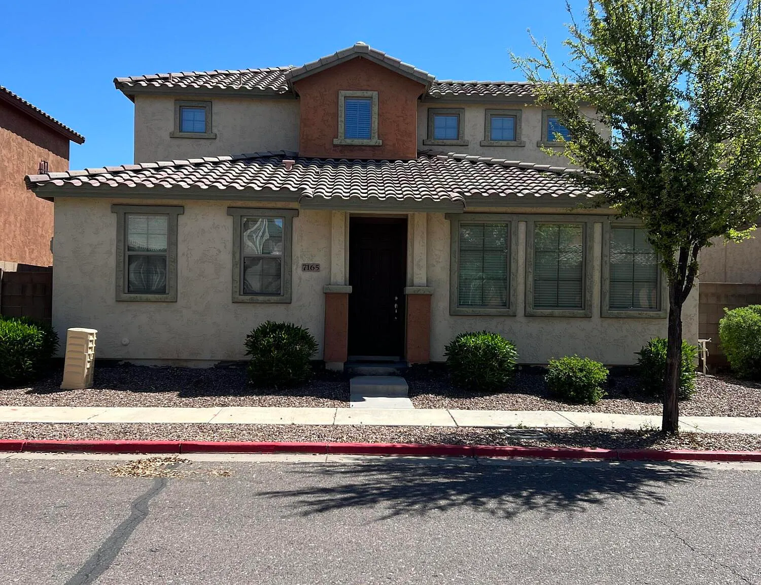 3 bed, 2.5 bath, 1675 sqft, $1,995 — Photo 1