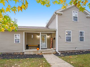 611 East St, Three Rivers, MI 49093
