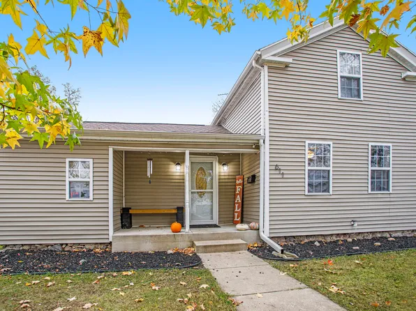 611 East St, Three Rivers, MI 49093