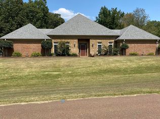 1122 Crockett Loop N, Hernando, MS 38632