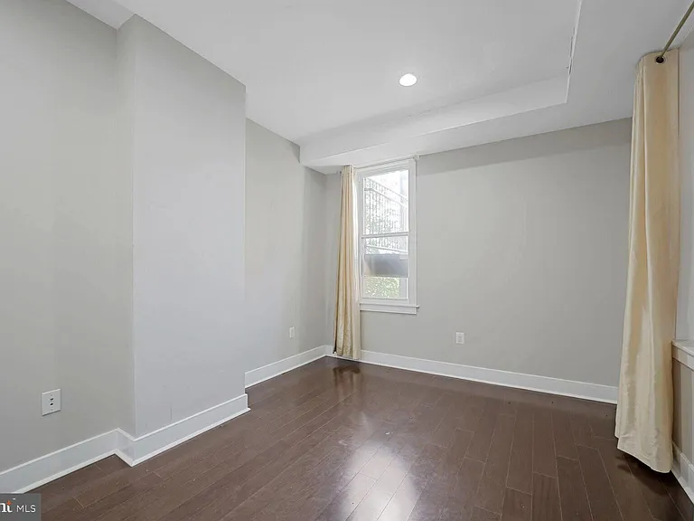 608 Irving St NW #1 — Photo 7