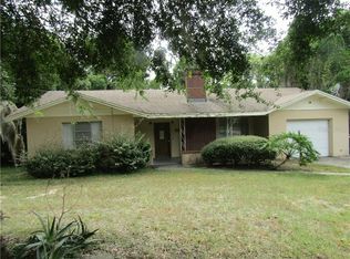 540 S Exeter St, Eustis, FL 32726