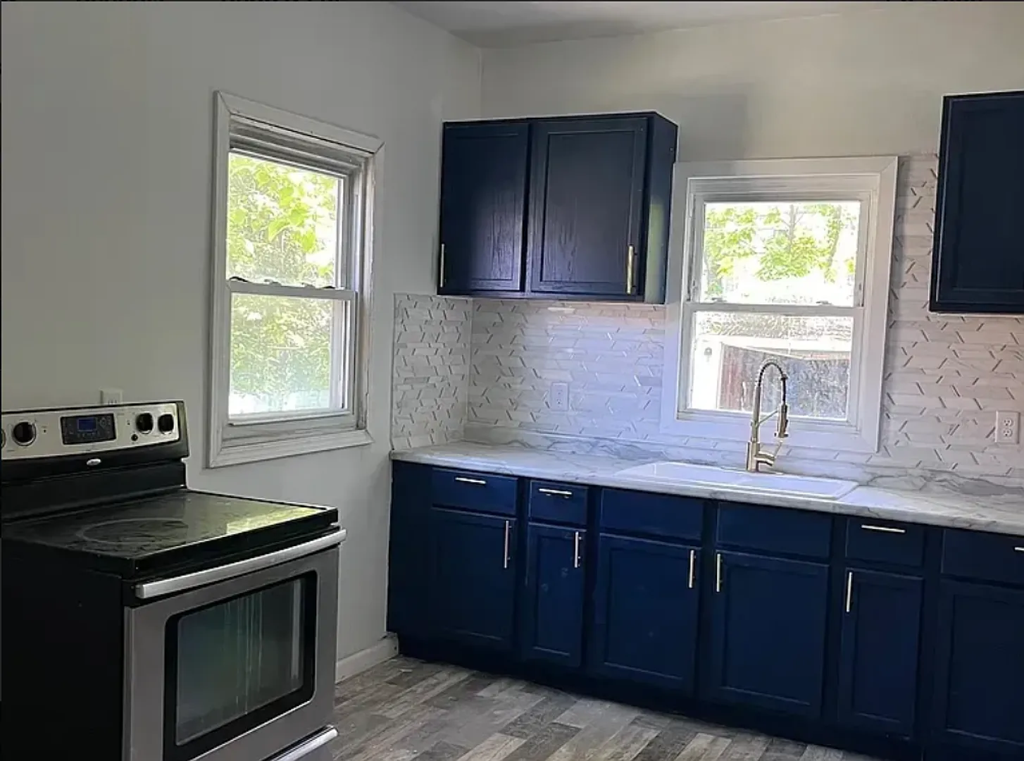 14200 Northfield Ave photo 1
