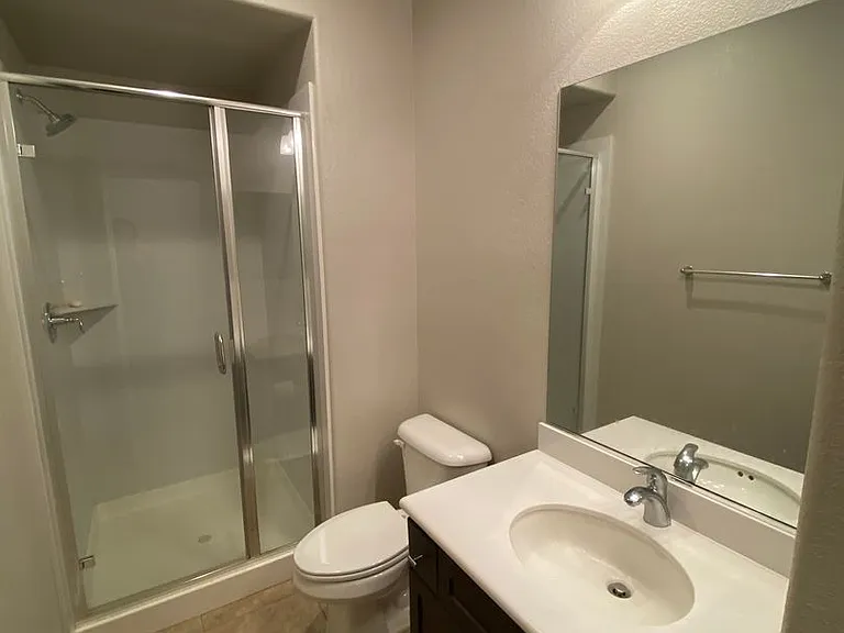 4821 Holden Dr — Photo 11