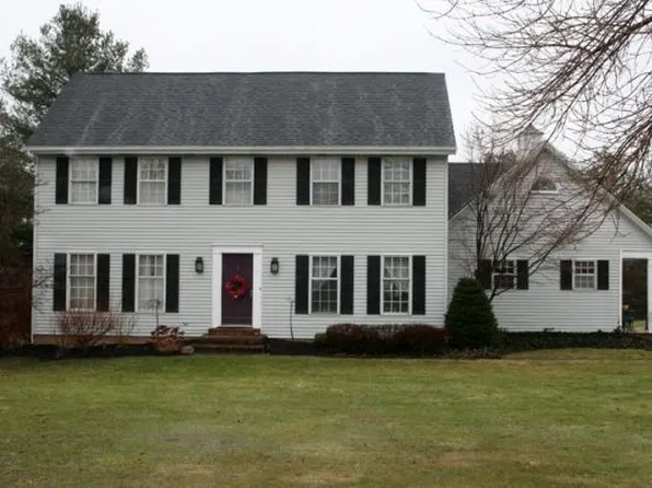 1732 Roxbury Ave, Geneva, OH 44041