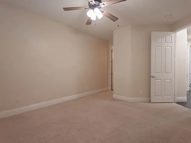 10387 Sweet Laurel St — Photo 16