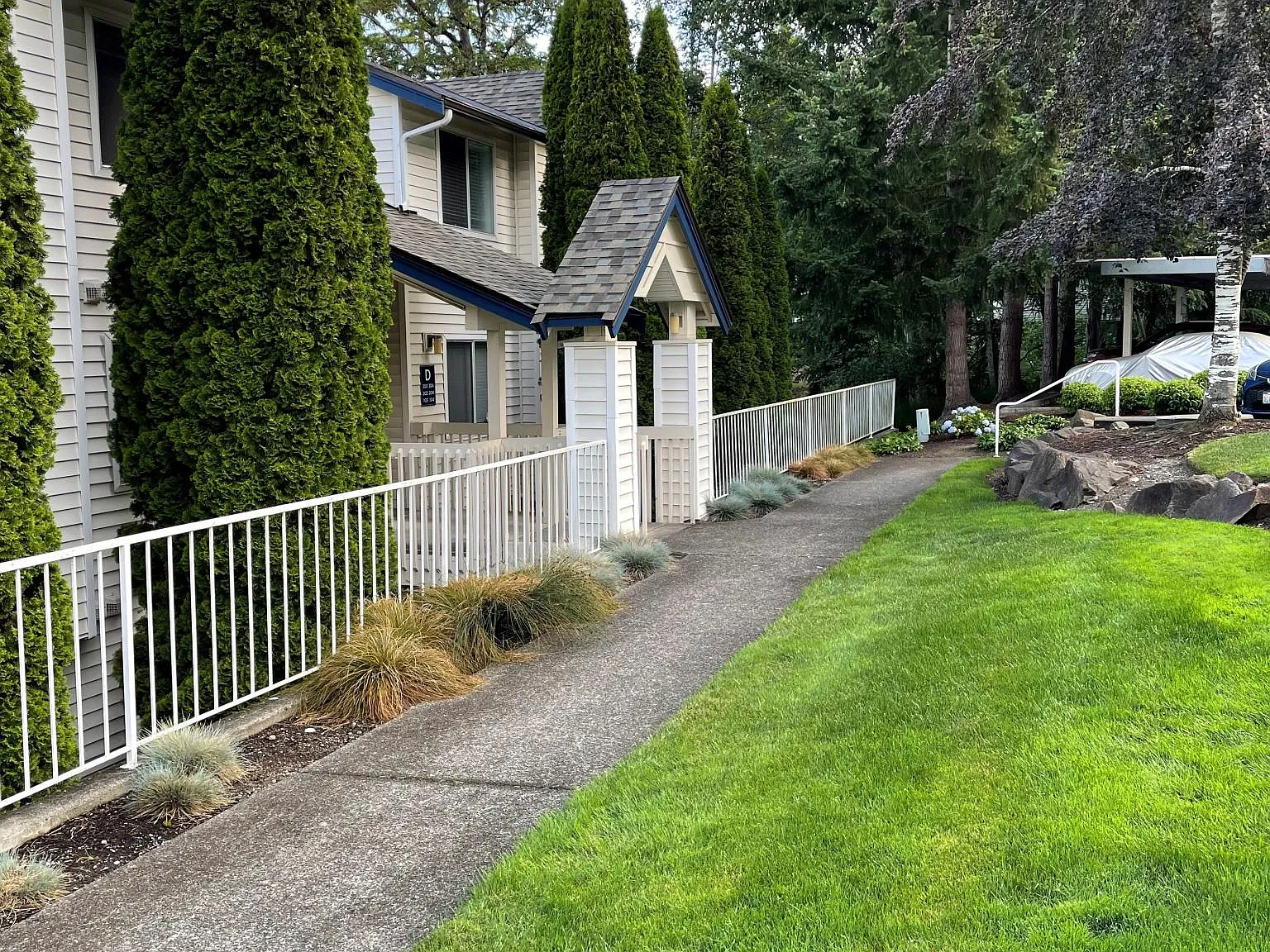 5000 Lake Washington Blvd NE — Photo 1