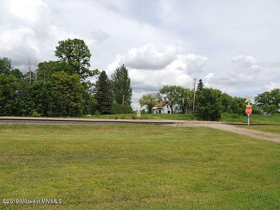 4th image of 201 Railway Ave S