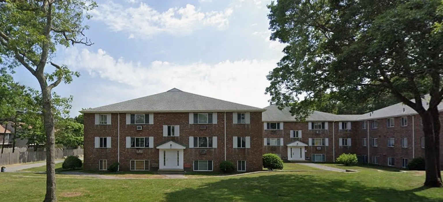 Hyannis 2 Bedroom - West Main St — Photo 3
