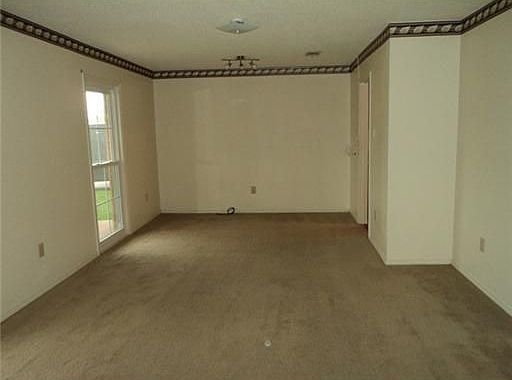 2nd image of 2045 La Quinta Via