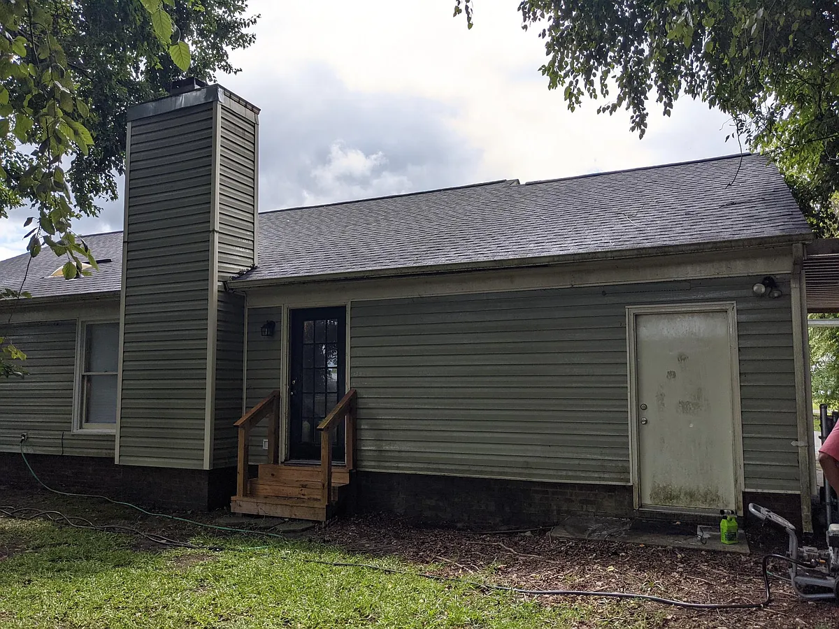 Building Photo - 408 Renee Dr