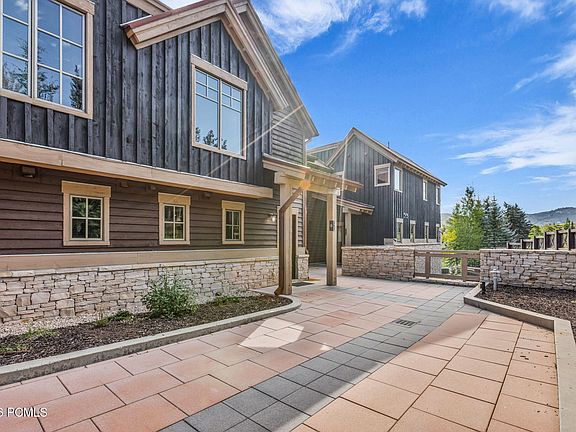 2nd image of 1825 Three Kings Dr #103