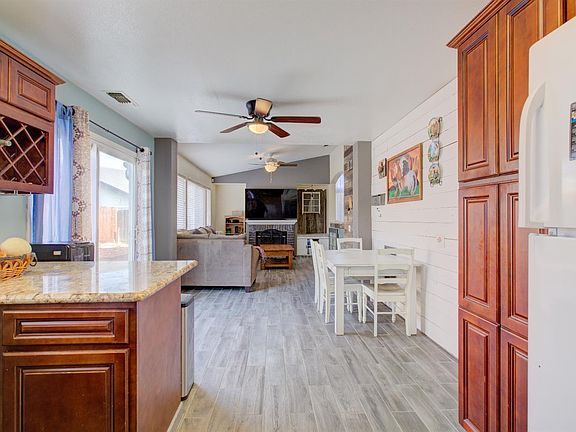 5th image of 9073 N Freedom Ct
