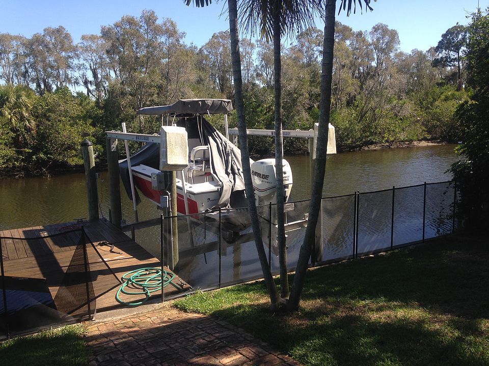 boat lift