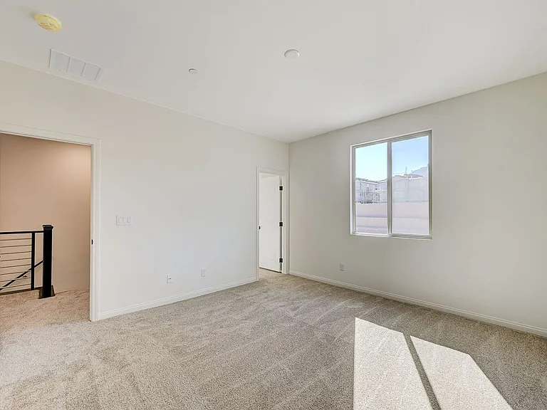 7681 N Jones Blvd — Photo 14