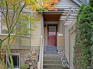 727 N 43rd St, Seattle, WA 98103