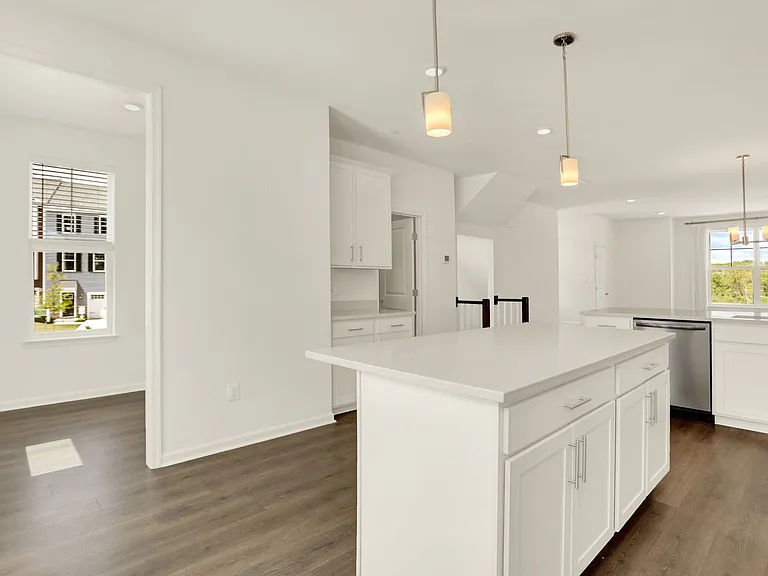 11301 Carobel Ct — Photo 14