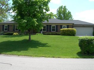 1532 Green Hills Rd, Lexington, KY 40505