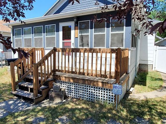 2nd image of 121 Broadwater Ave