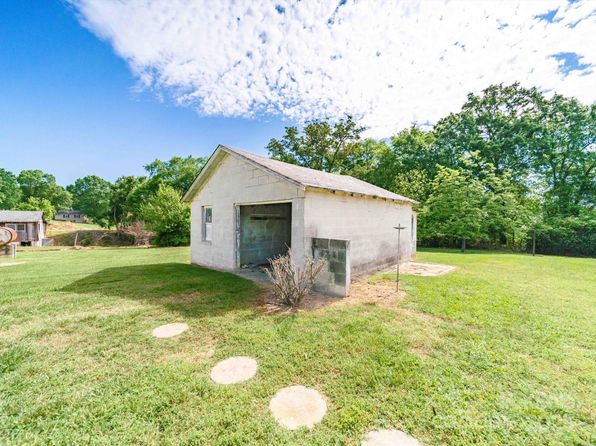 1470 Hilltop St, Albemarle, NC 28001