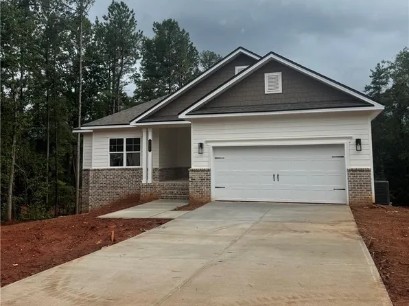 200 Blackberry Ct, Pendergrass, GA 30567