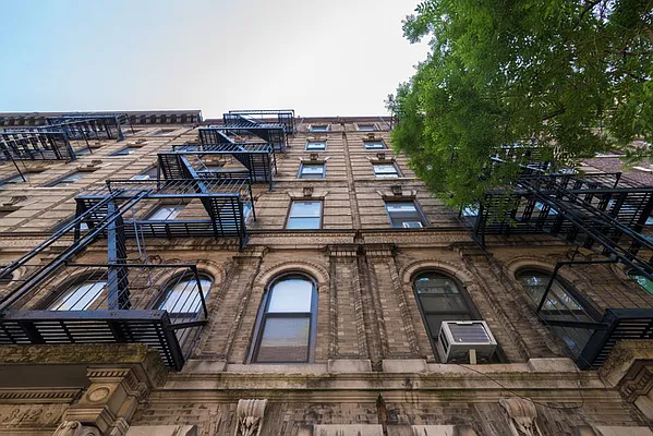 Rented by Sky Management | media 43