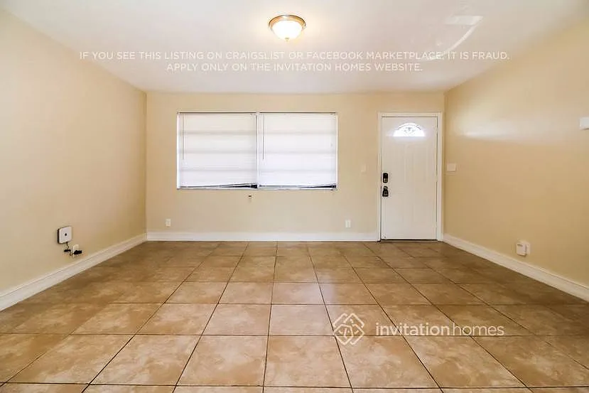 7010 SW 24th St Miramar, FL 33023 — Photo 2