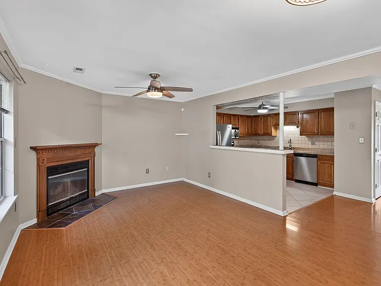 102 Heather Way #C — Photo 12