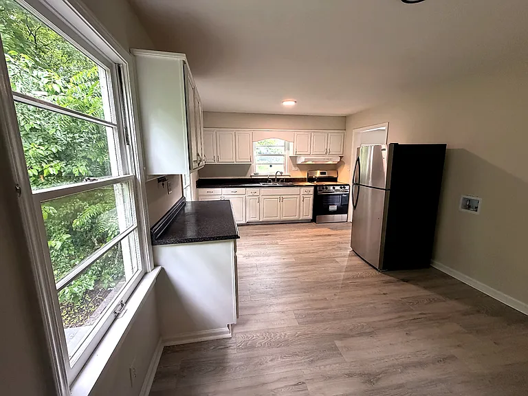 801 Rutledge Dr — Photo 10