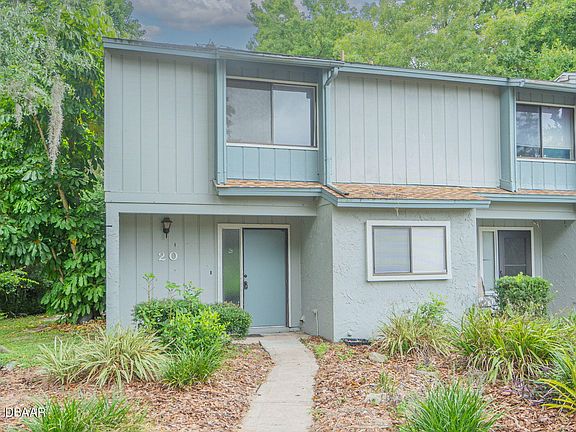 3rd image of 20 Fair Oaks Cir