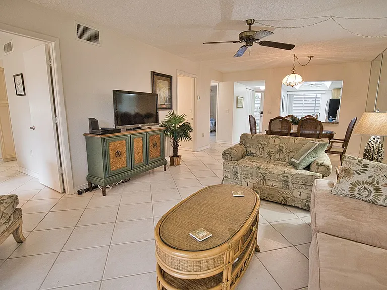 1406 Pine Lake Dr #6 — Photo 17