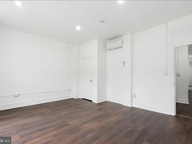 267 S Potomac St #4 — Photo 10