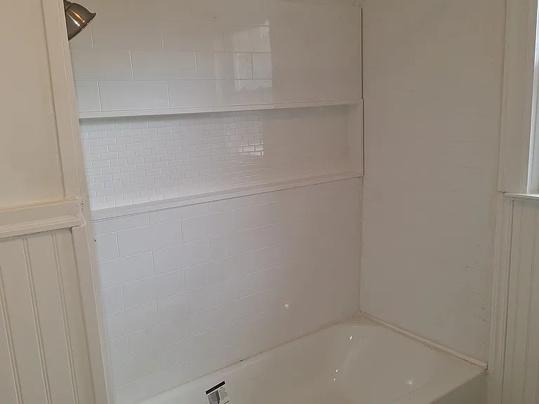 450 Highland Ave NW — Photo 7
