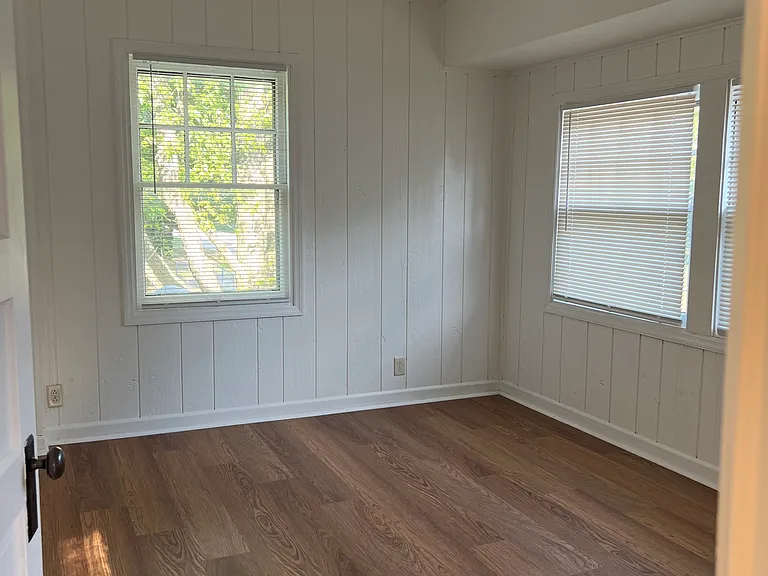 601 N McKinley Ave — Photo 11