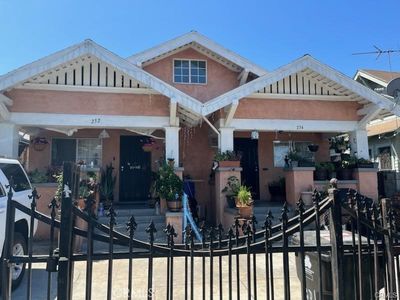 232 W 49th St, Los Angeles, CA, 90037