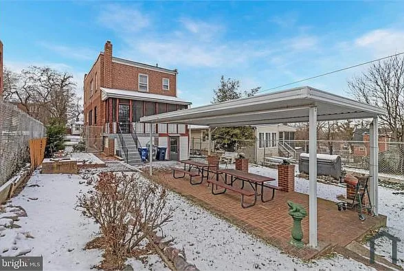 921 48th St NE — Photo 20