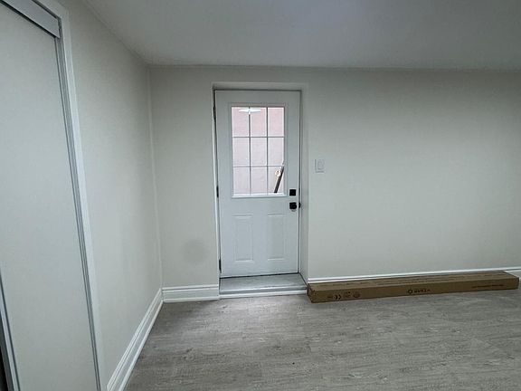 5th image of 44 Royal Orchard Blvd