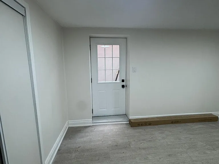 44 Royal Orchard Blvd — Photo 5