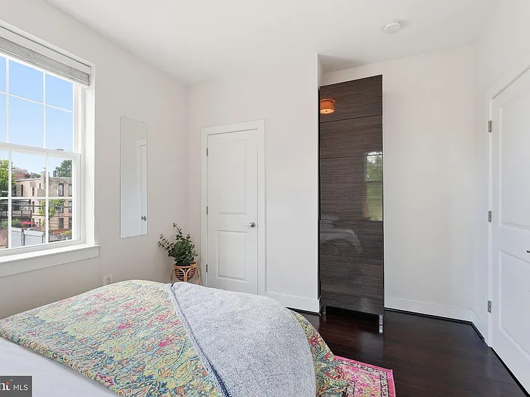 315 G St NE #306 — Photo 15