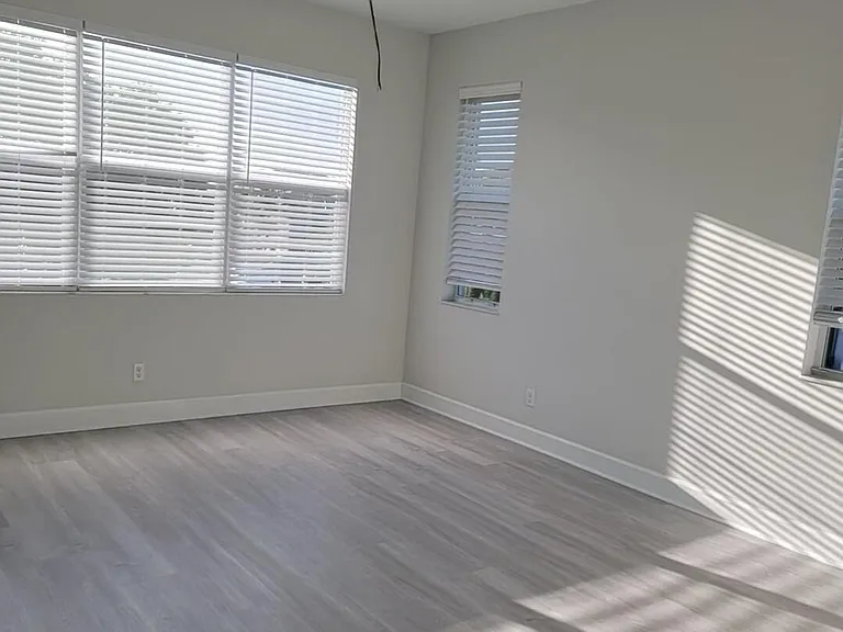 9044 Kingsmoor Way — Photo 8