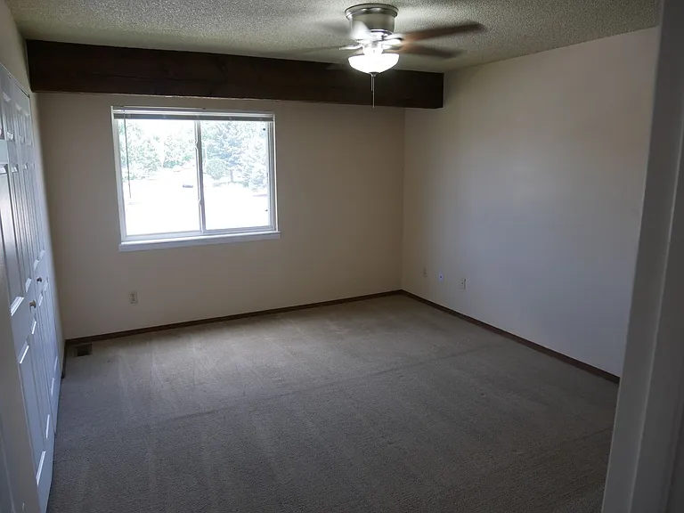 7612 Clover Hill Dr — Photo 8