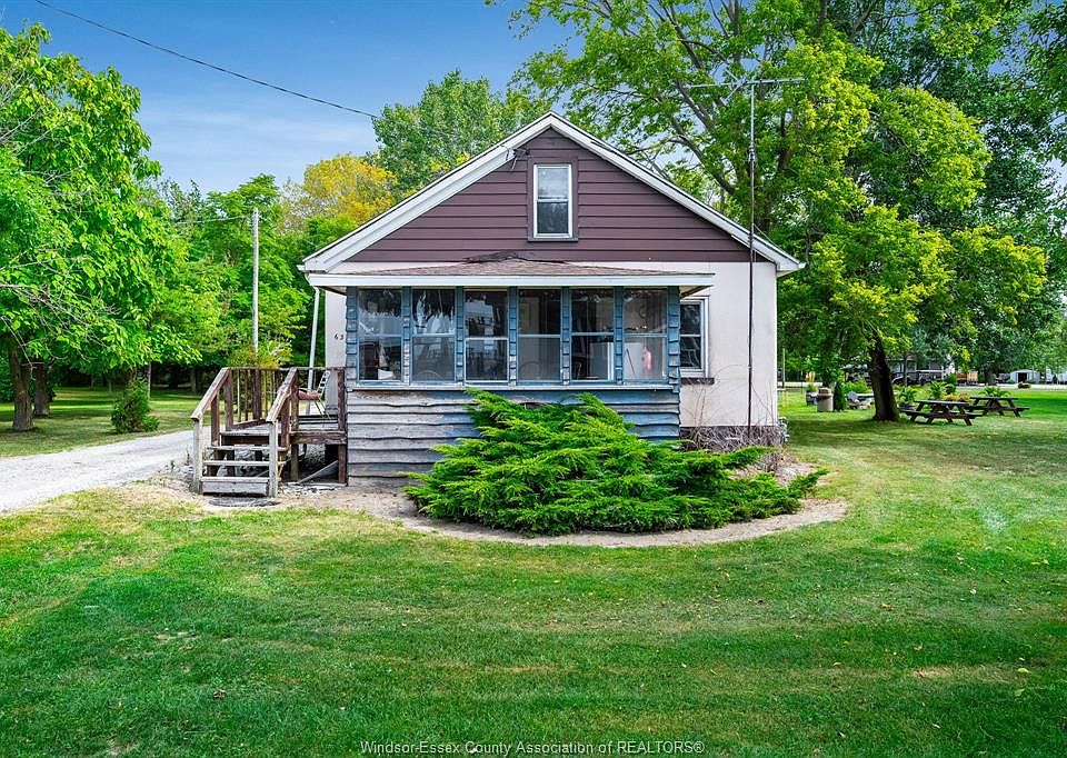1st image of 633 Point Pelee Dr