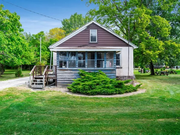 633 Point Pelee Dr, Leamington, ON N8H 3V4