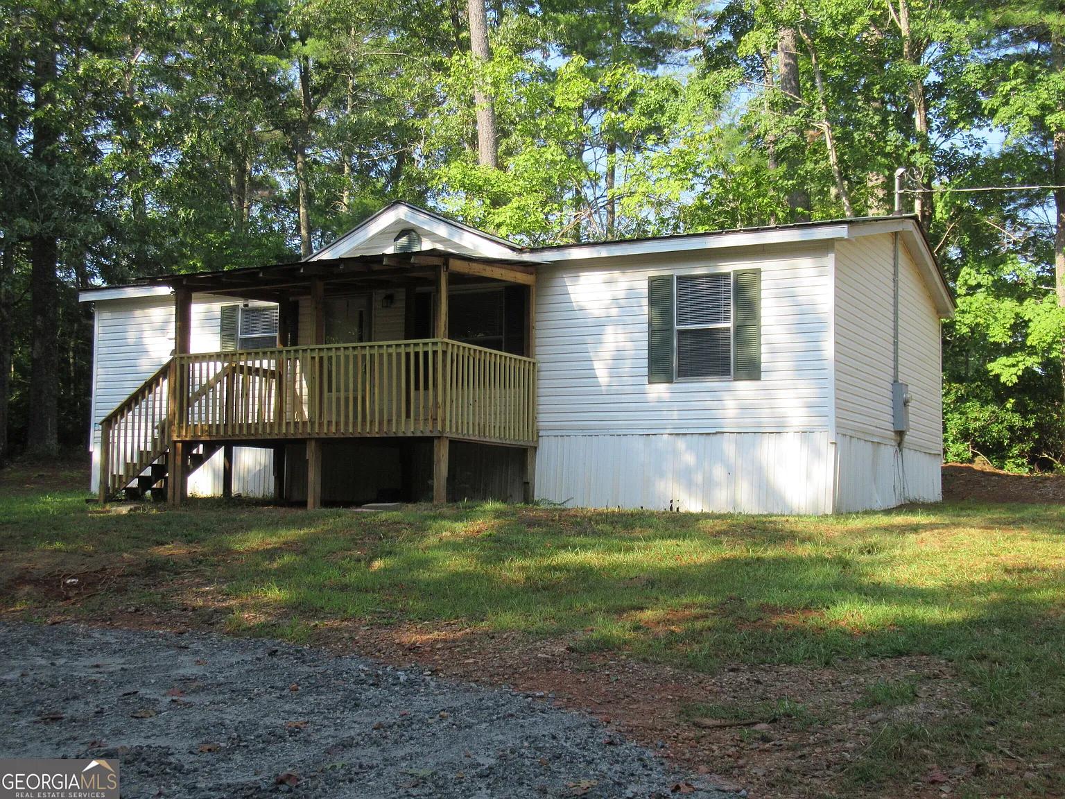 3 bed, 2.0 bath, 960 sqft, $1,600 — Photo 2