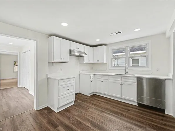 611 S Beaumont Ave, Burlington, NC 27217