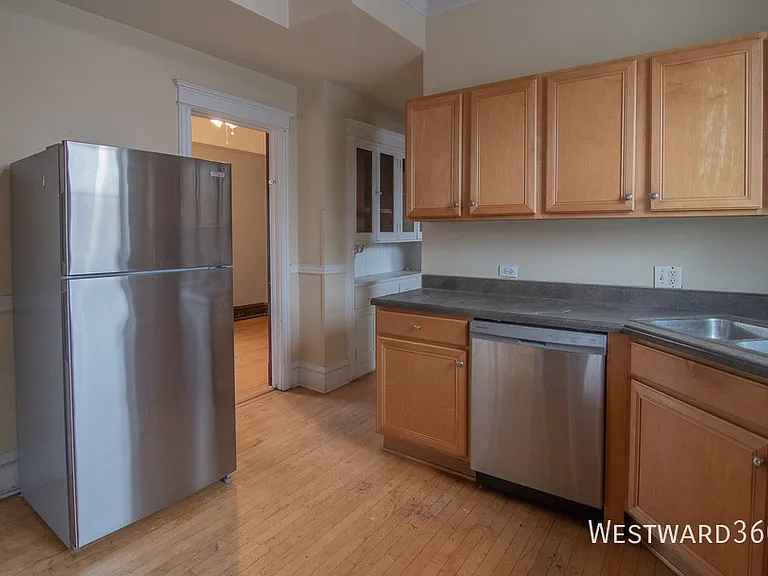 3732 N Wayne Ave #3 — Photo 3