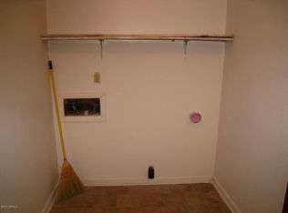 521 Winchester Rd, Jacksonville, NC 28546